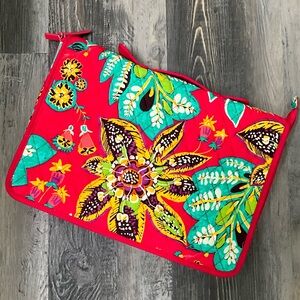 Vera Bradley Travel Organizer new w/o tags